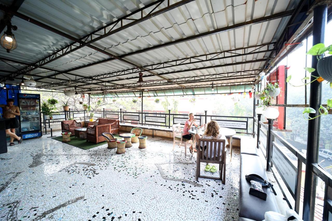 Maple Social Hubz-Hostel Bombaj Exteriér fotografie